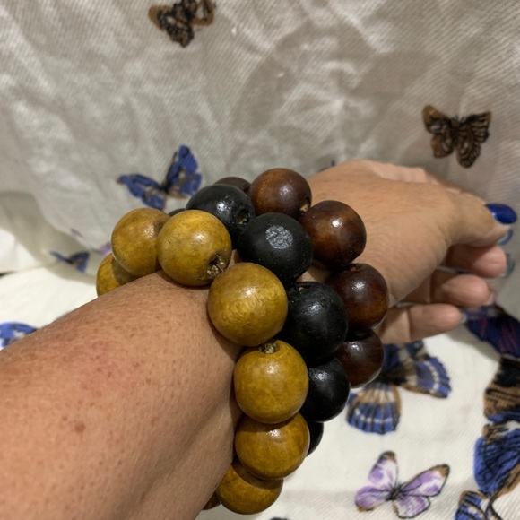 Elastic wood beads bracelets 3 colors.SOLD OUT SOLD OUT - Picture 6 of 8